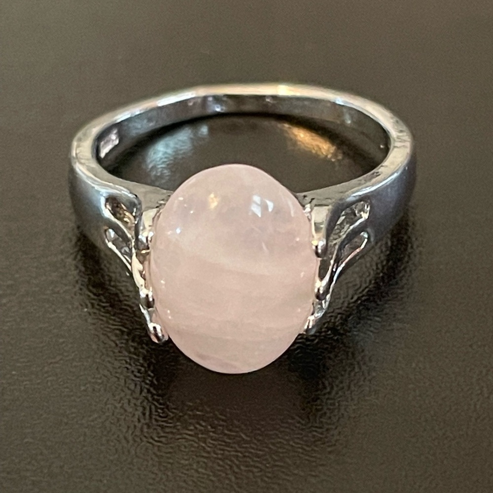 Rose quartz ring for women